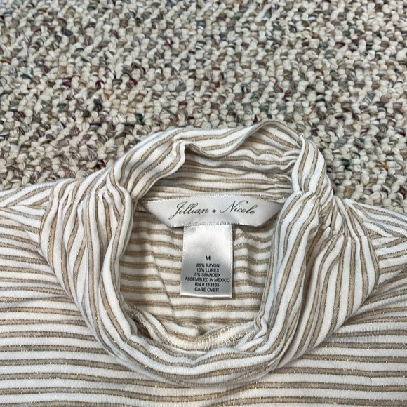 Jillian & Nicole Striped Sleeveless Ruched Turtleneck Top with Shimmer. EUC - Picture 4 of 8